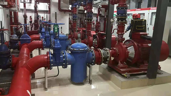 消防水泵吸水管是否需要設置過濾器？